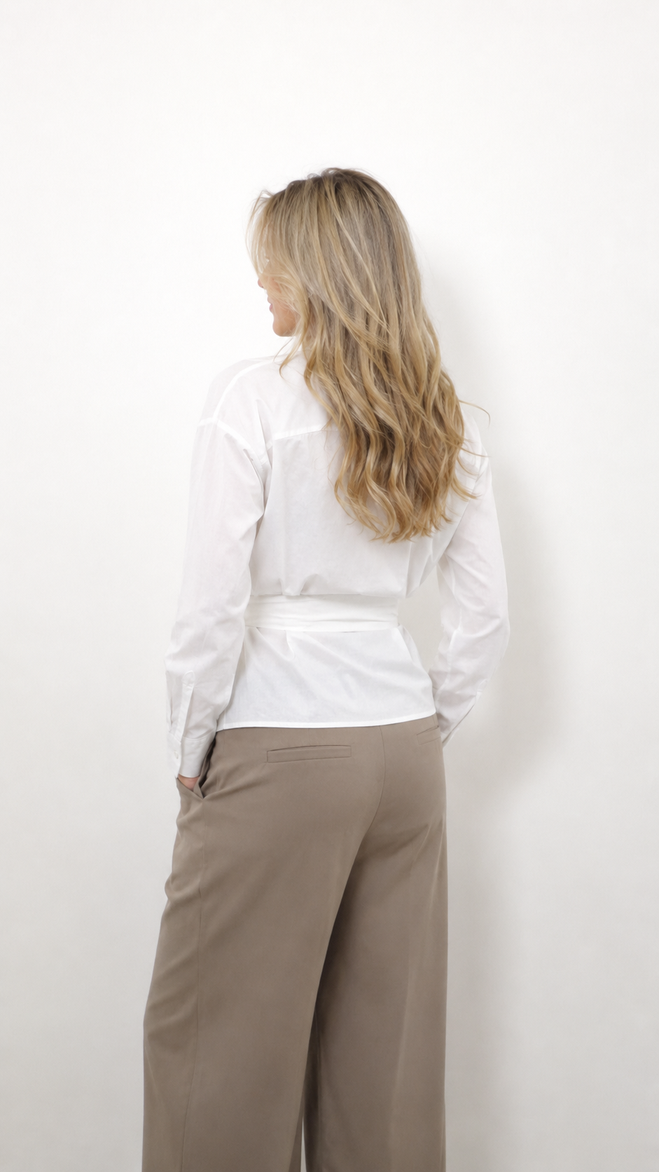 Witte Blouse met Strikdetail